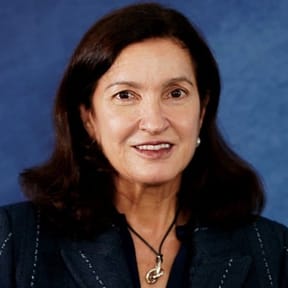 Episode 44: Maggie Henriquez talks to Olivier Guyot about “Elevating a Champagne Brand”