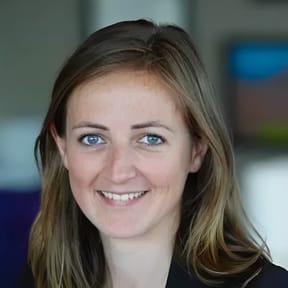 Episode 87: Mélanie Carron (Ladurée) on "Seasonal Collaborations and Brand Legacy" FR