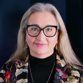 Episode 69: Sylvie Freund Pickavance talks to Godfrey Deeny about “Building Luxury Shopping Destinations”